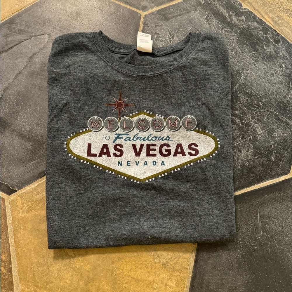 Las Vegas short sleeve shirt, size M